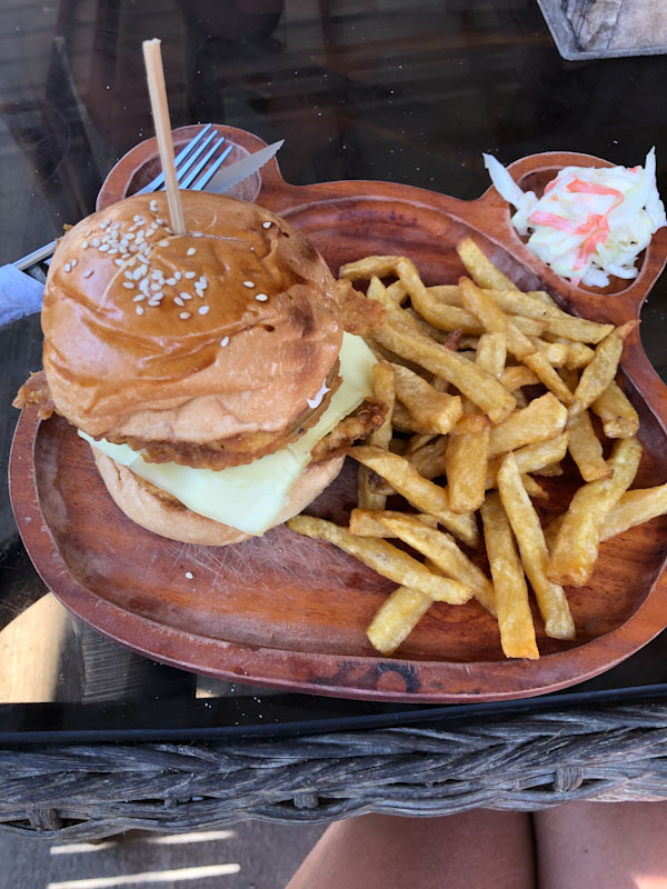 The Three Bears Restaurant Moalboalt