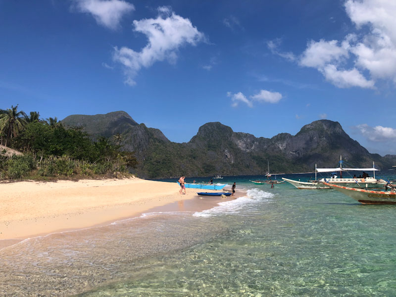 Helicopter Island El Nido