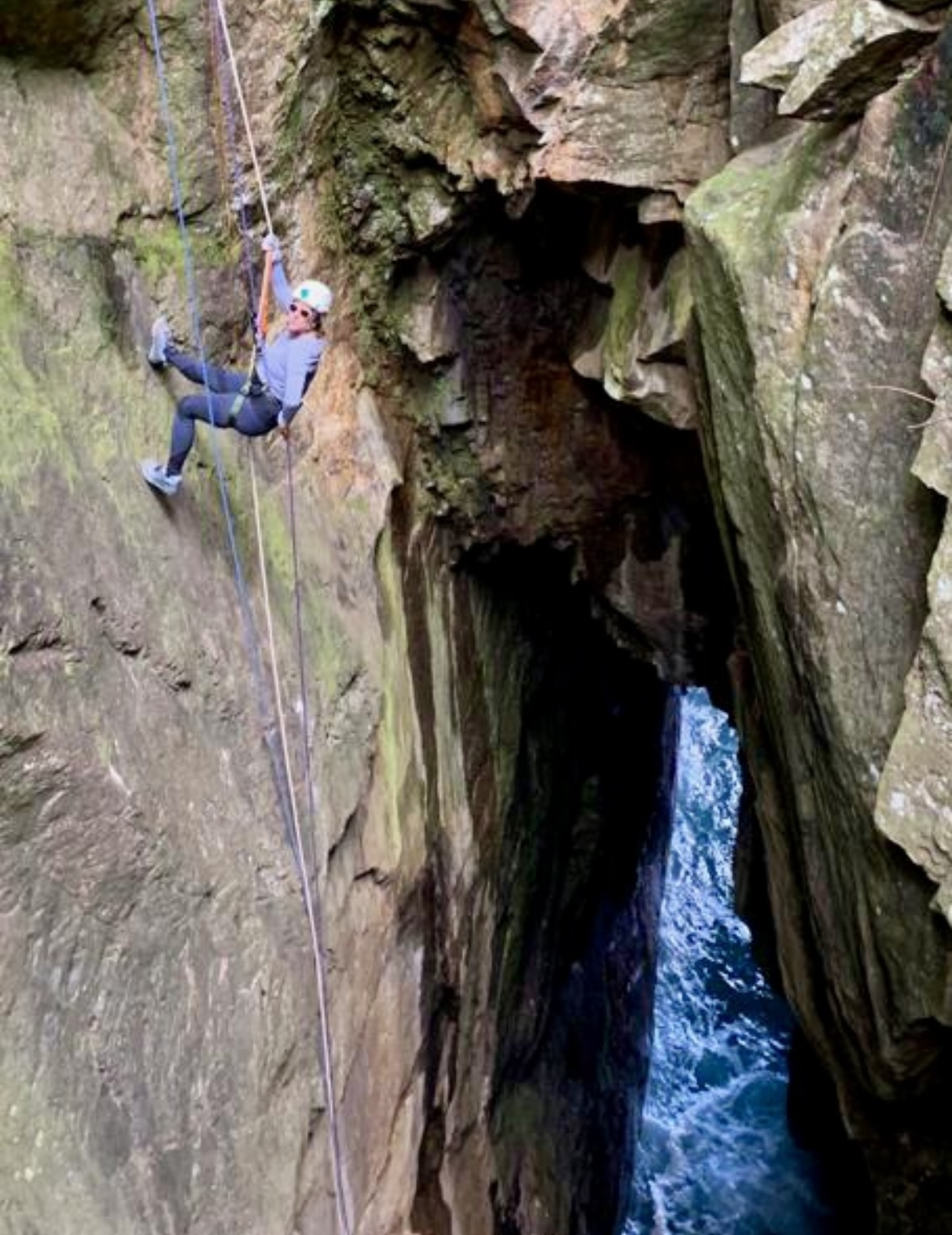 Rapel buraco do cação ilhabela 