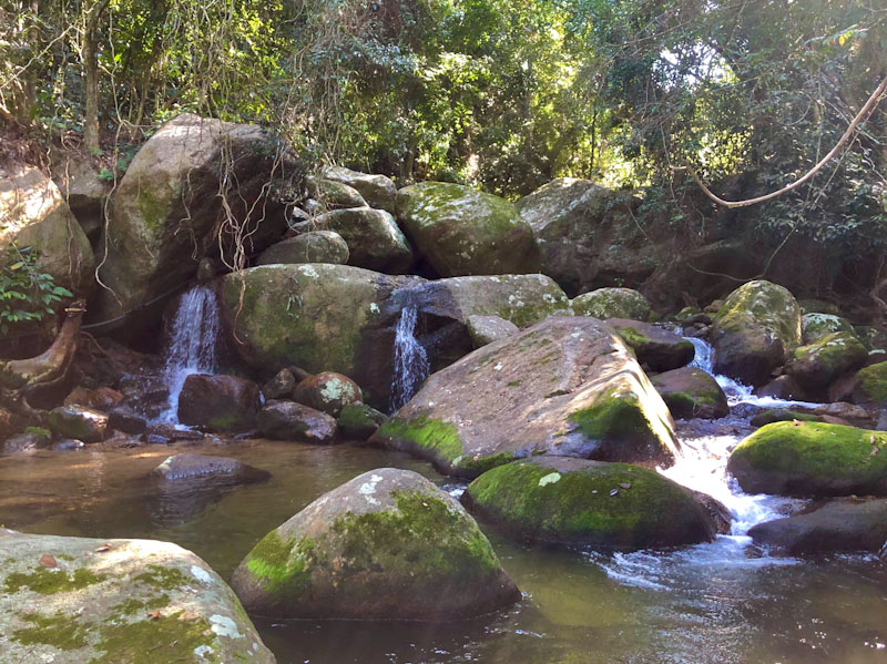 cachoeira da cocaia ilhabela