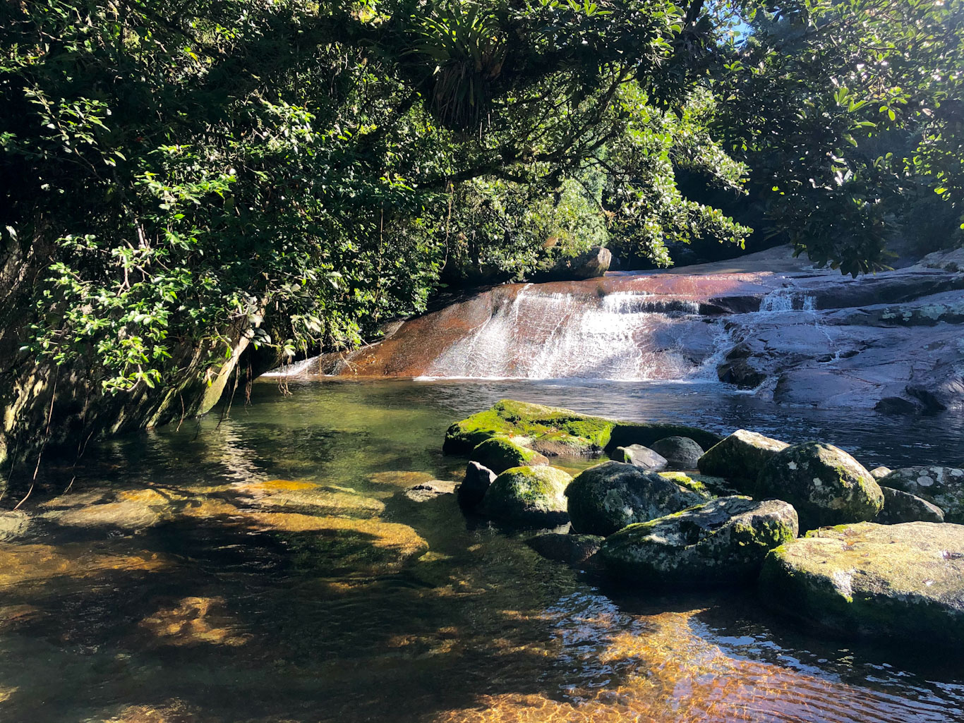 cachoeira da lage ilhabela