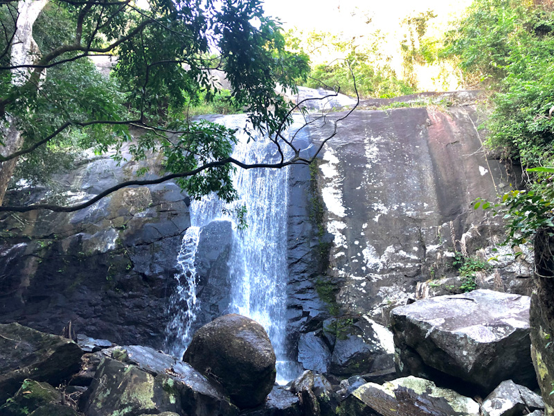 cachoeira dos 3 tombos ilhabela