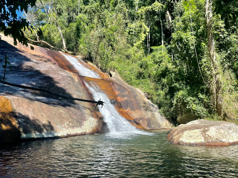 cachoeira da sabesp ilhabela