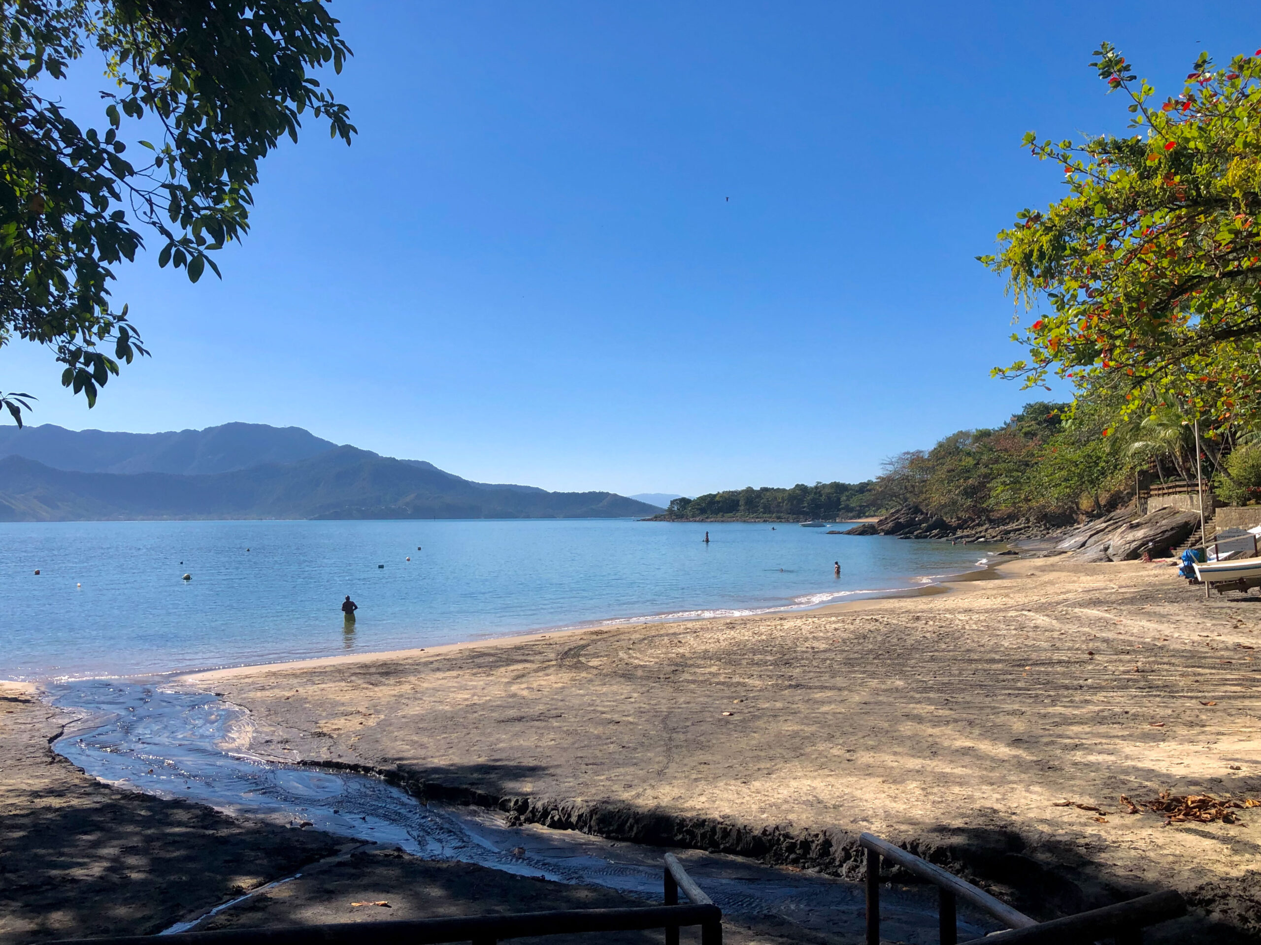 praia do veloso ilhabela