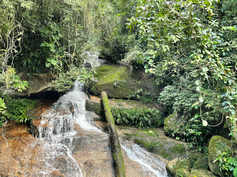 cachoeira do saquinho ilhabela