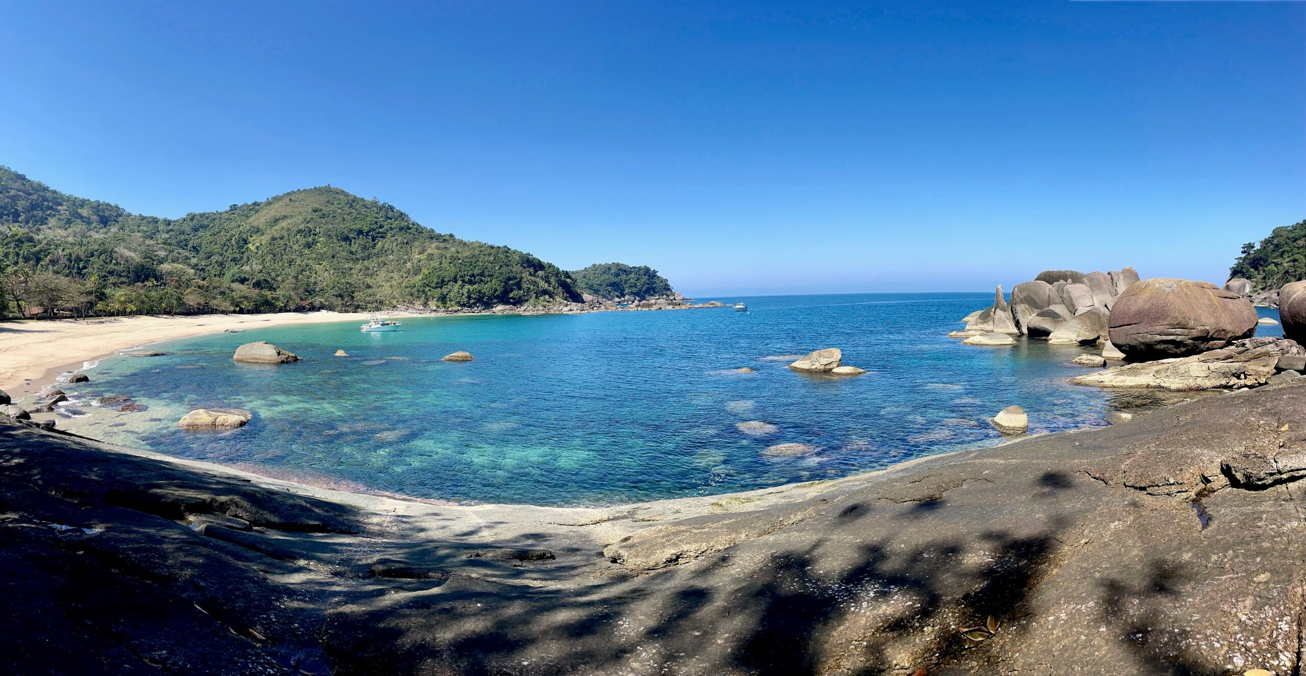 Praia de Indaiauba Ilhabela