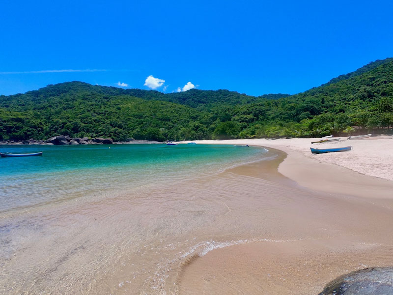 Praia de Indaiauba Ilhabela
