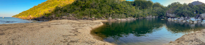 praia do poço Ilhabela