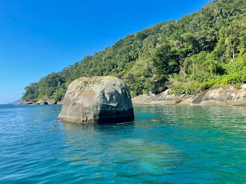 praia da guanxuma ilhabela