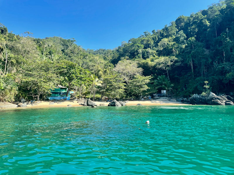 praia da guanxuma ilhabela