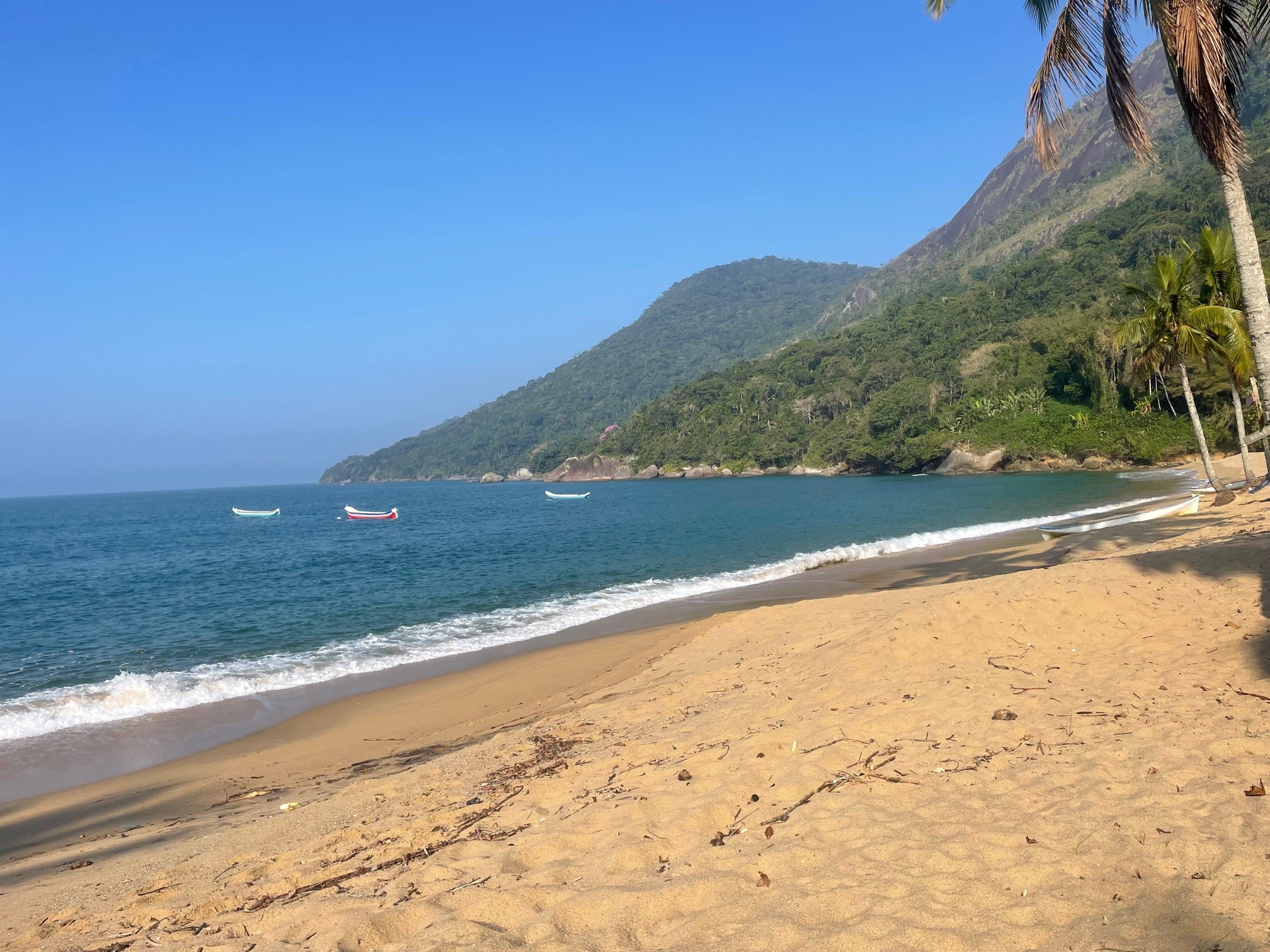 praia vermelha ilhabela