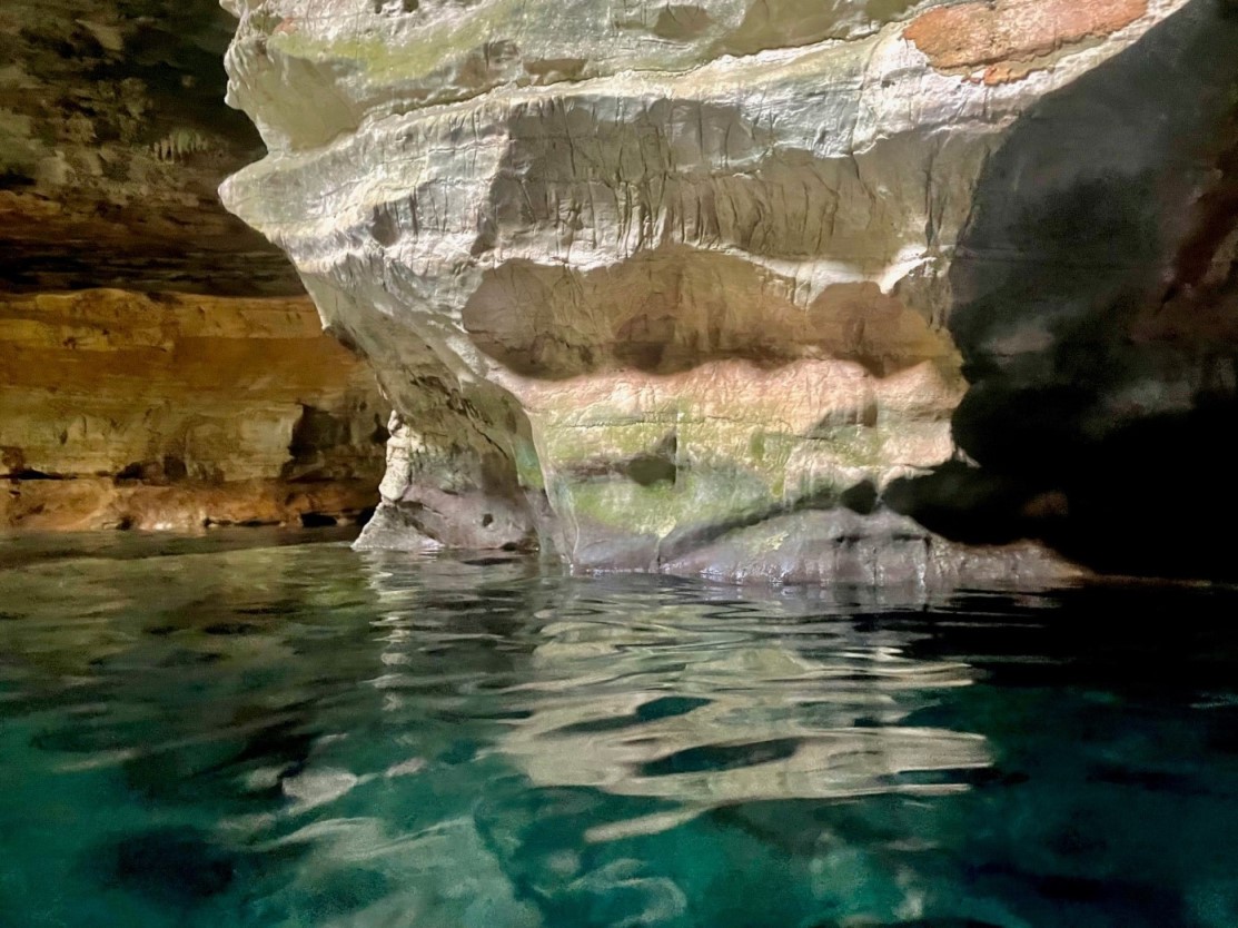 poço azul chapada diamantina
